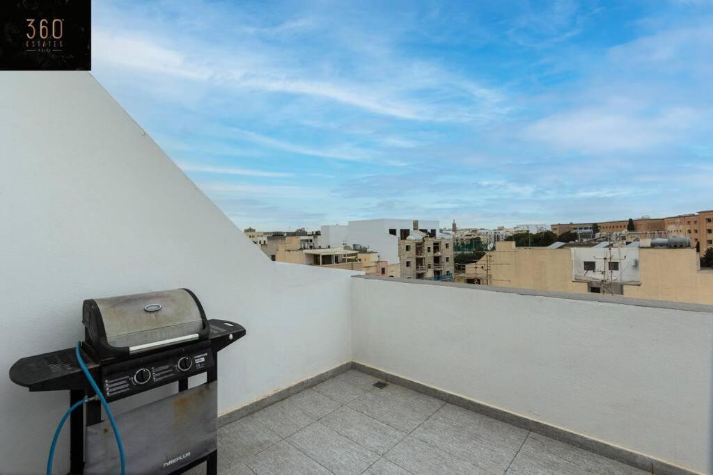 Spacious, Beautiful Central Penthouse With Bbq By 360 Estates Pietà Exterior foto