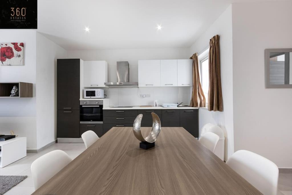 Spacious, Beautiful Central Penthouse With Bbq By 360 Estates Pietà Exterior foto