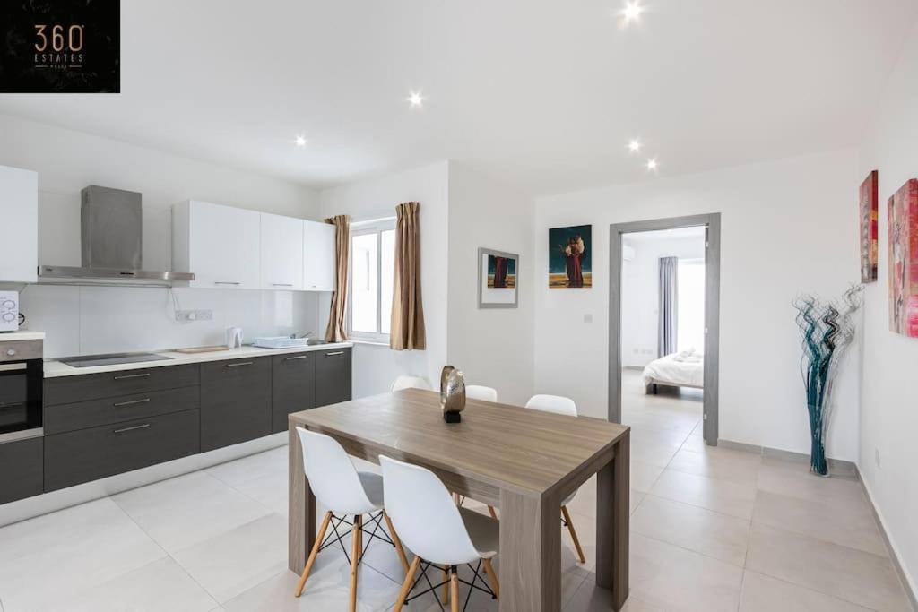 Spacious, Beautiful Central Penthouse With Bbq By 360 Estates Pietà Exterior foto